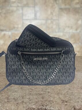 Michael Kors Chain Crossbody With Matching Wallet Set Silver Black Metallic Logo